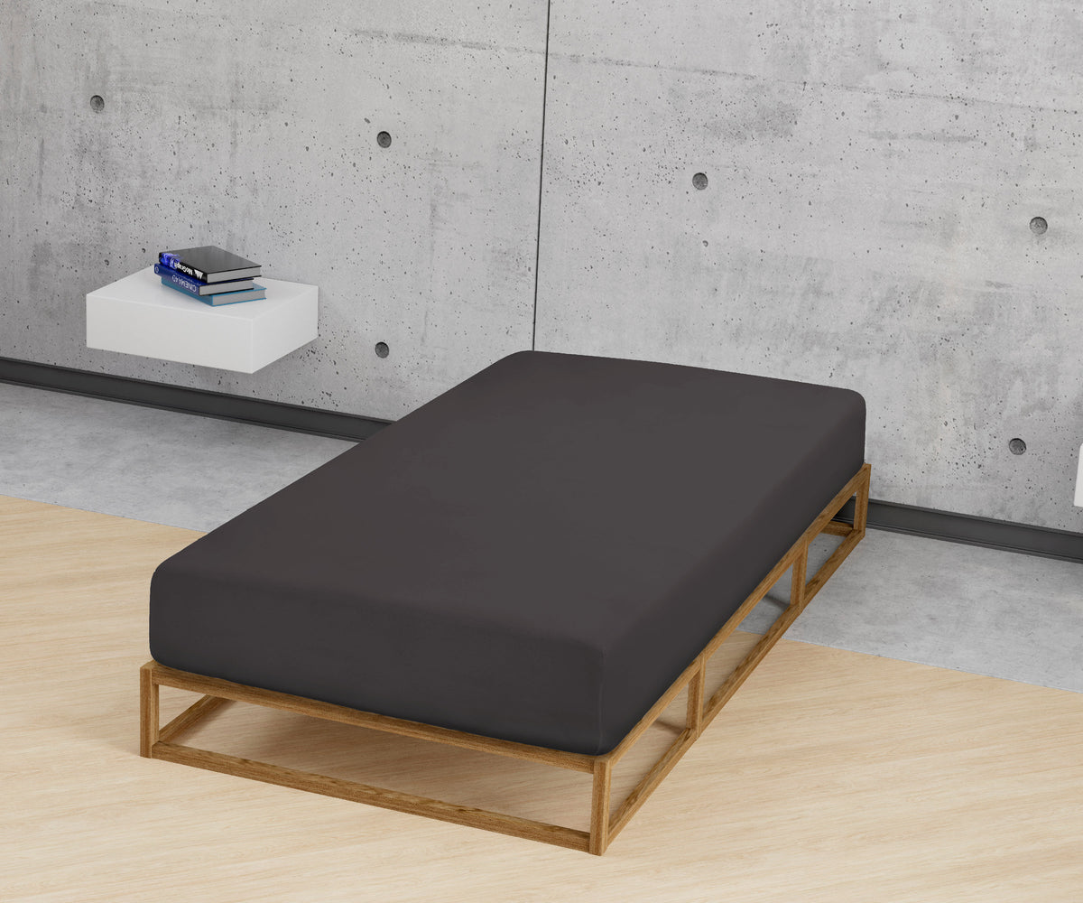 biberna Frottee-Stretch Spannbetttuch Titanium – Detailaufnahme